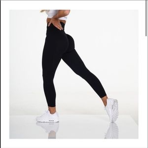 NVGTN Black Seamless Legging